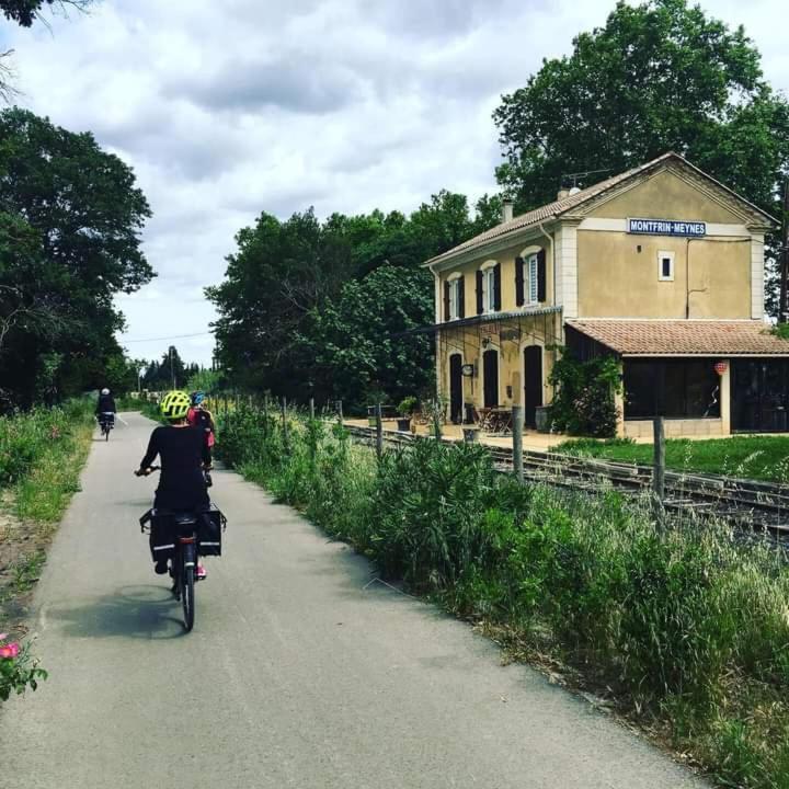 Location Gite En Provence ボーケール エクステリア 写真